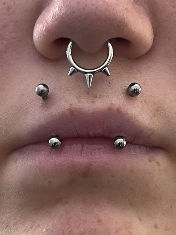  23/24